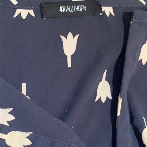 // 41 Hawthorn \\ Patterned Blouse - Picture 2 of 3